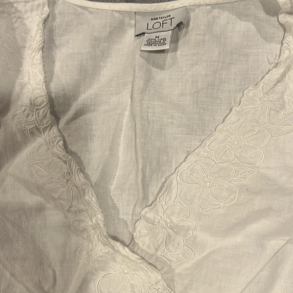 LOFT Women’s 100%Linen White Floral V Neck Print 3/4 Sleeve Shirt Top Sz. M - Picture 2 of 4
